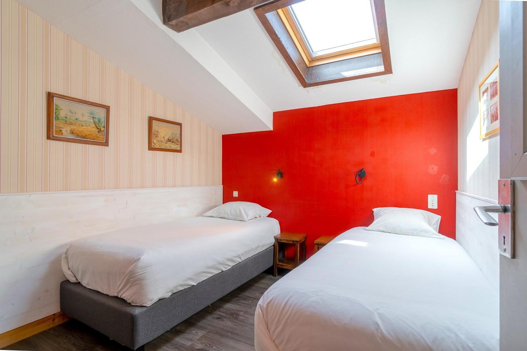 Six-Deniers Apartment เลส์เฌต์ ภายนอก รูปภาพ